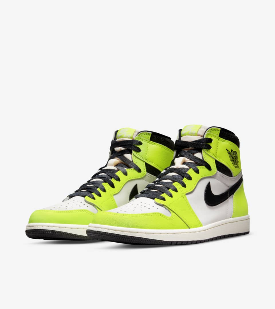Date de sortie de la Air Jordan 1 Volt 555088 702 . Nike SNKRS LU